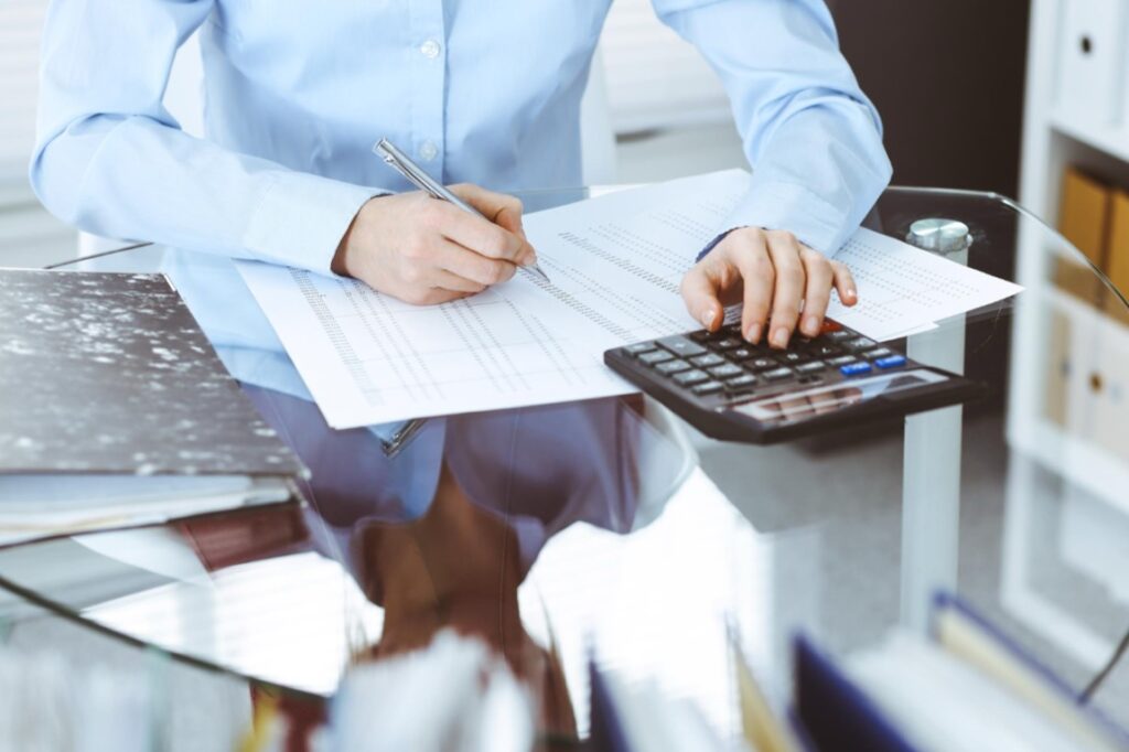 W ostatnich latach biura rachunkowe na całym świecie stanęły przed nowymi wyzwaniami, które znacząco wpłynęły na ich działalność